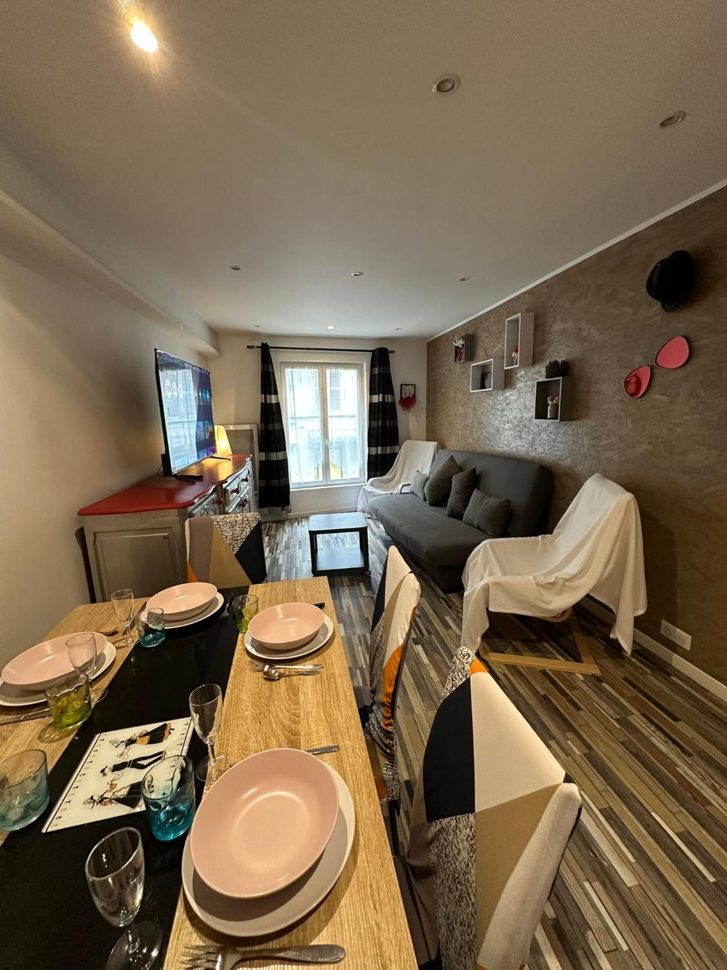 Loc'Apparts Beaumont-sur-Oise Экстерьер фото
