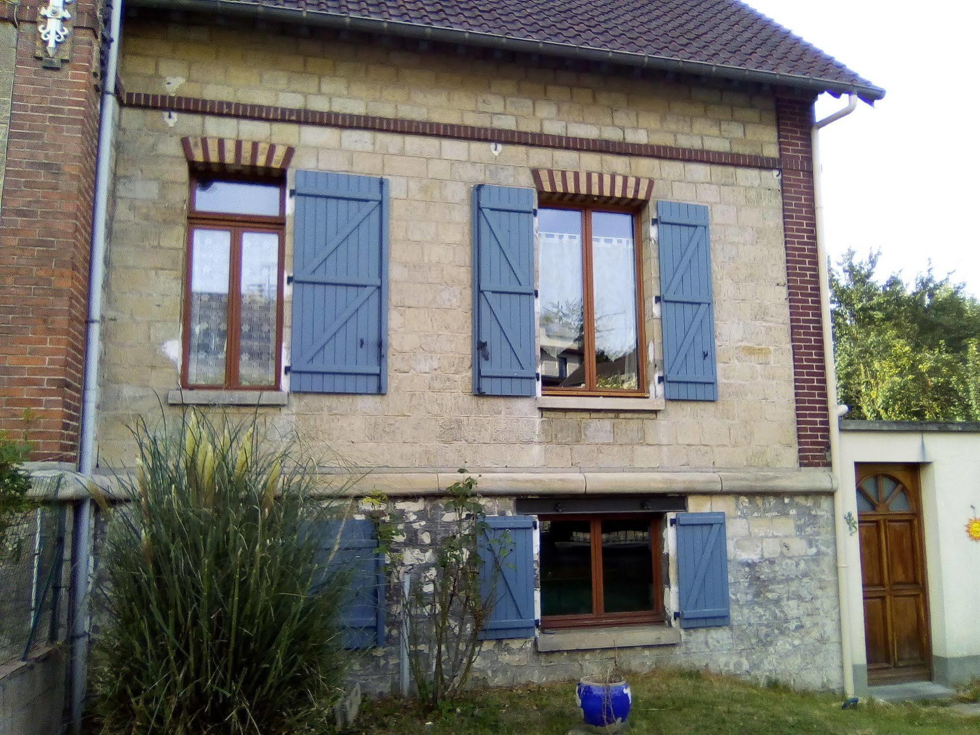 Loc'Apparts Beaumont-sur-Oise Экстерьер фото