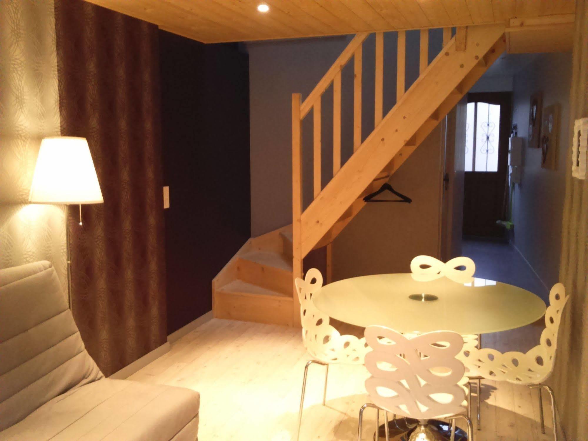Loc'Apparts Beaumont-sur-Oise Экстерьер фото